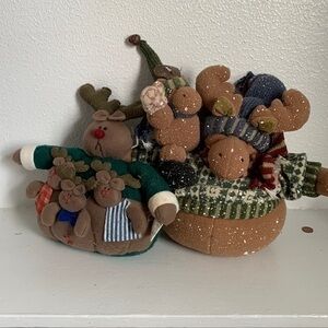 Moose that are so cute, you have to take them home.